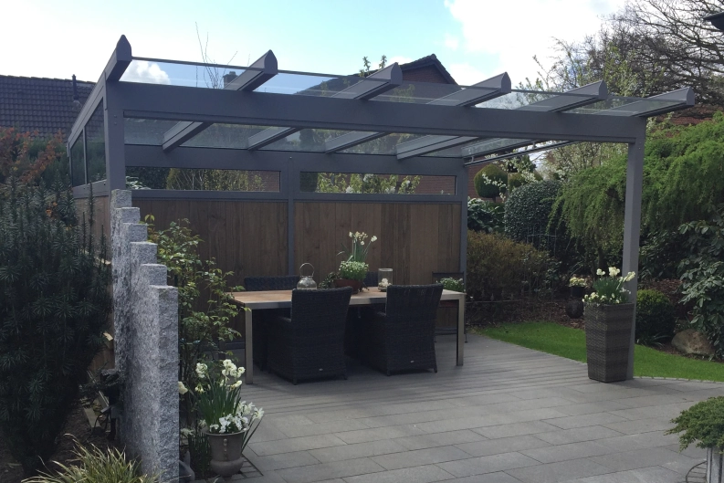 Terrassenüberdachung, Terrassendach, Sonnenschutz, Sichtschutz